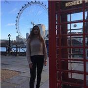 Ofrezco clases particulares de inglés a domicilio para todos los niveles. Soy graduada en Estudios Ingleses y tengo el título de c1 acreditado. Experiencia en clases particulares